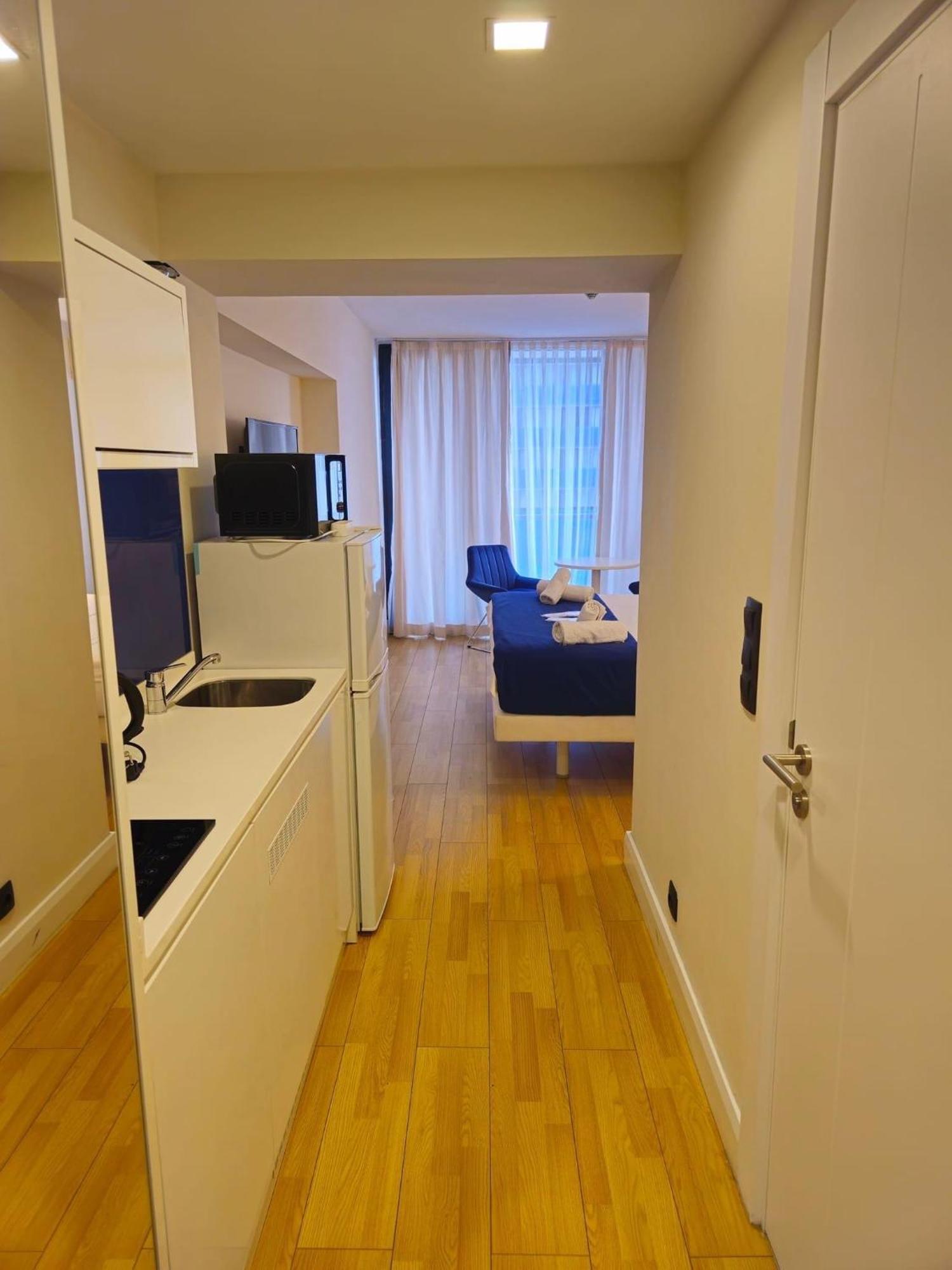 Orbi City Apartment With Sea View Батуми Экстерьер фото