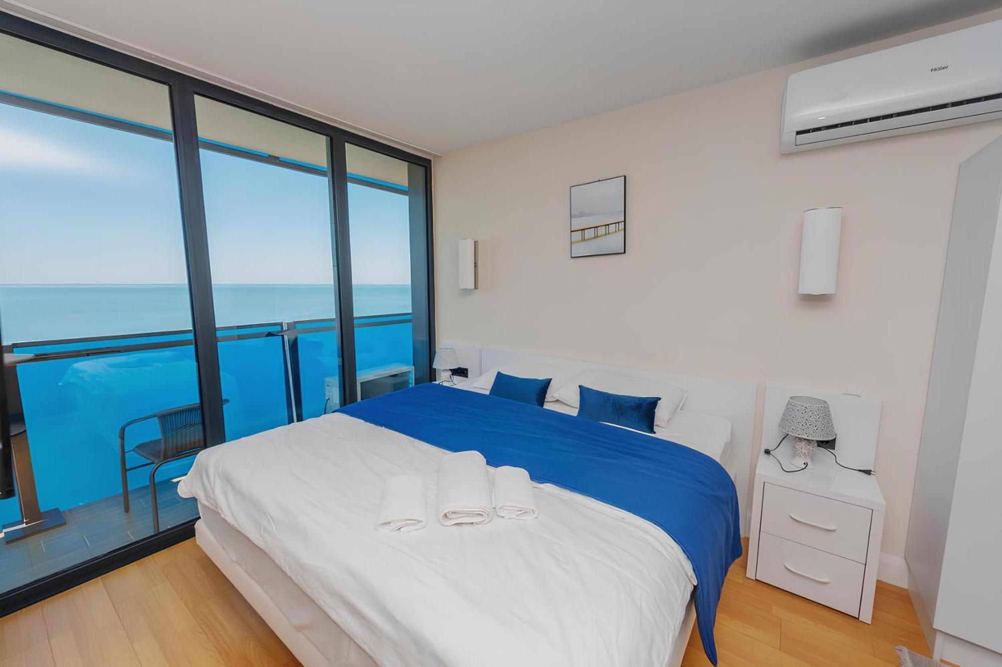 Orbi City Apartment With Sea View Батуми Экстерьер фото